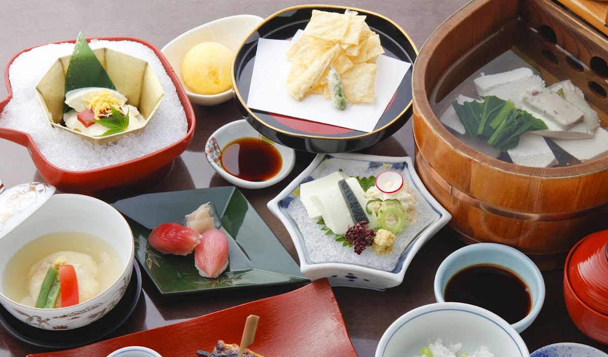 Tousuiro Gion Photos 2